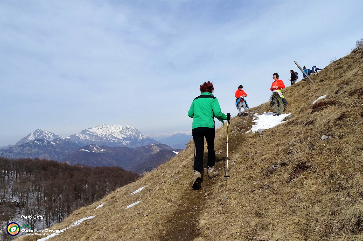 29 Salendo alla cima dello Zuc dui Valbona con vista verso le Grigne.JPG -                                